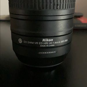 Nikon lense
